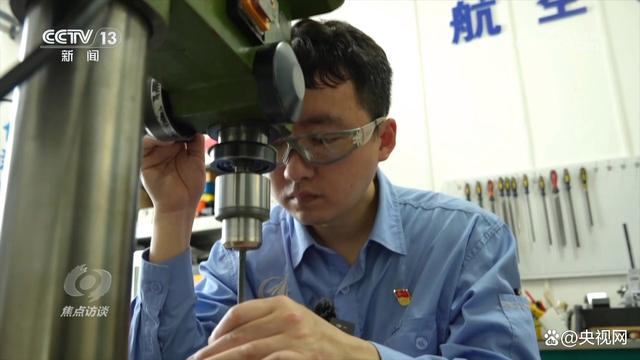 焦点访谈：挺膺担任 强国有我1.png