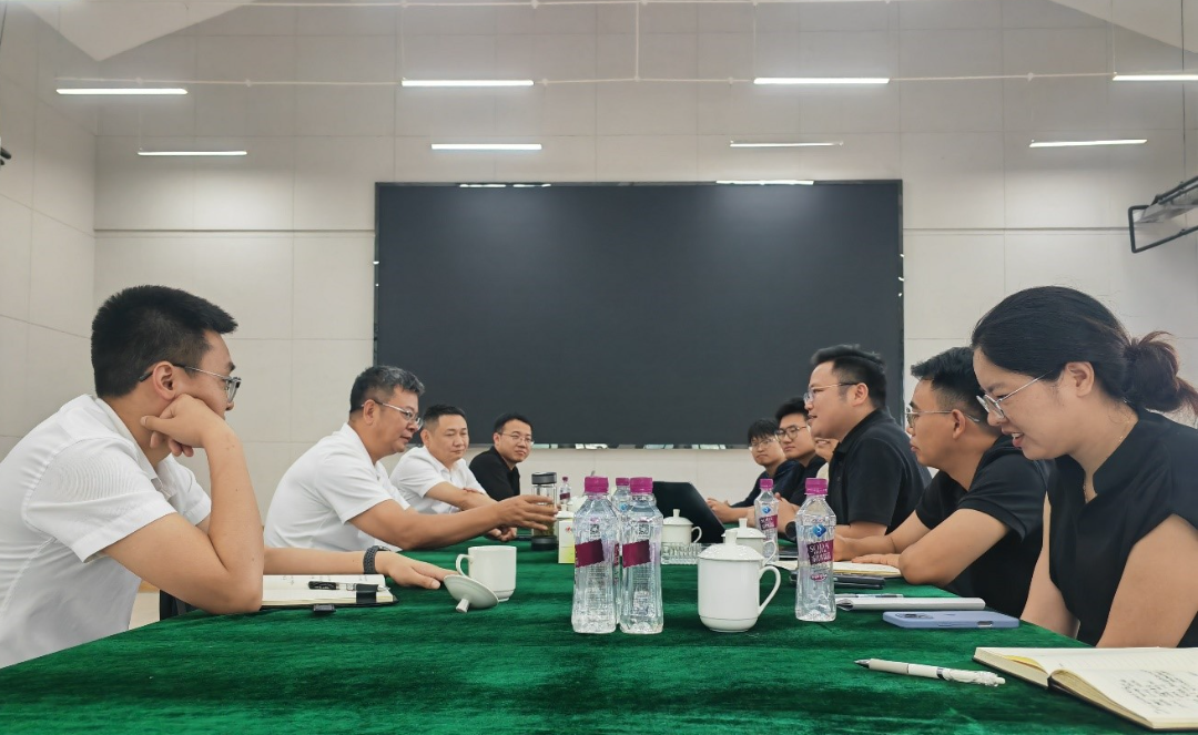 易飞到种芯农业公司调研领导